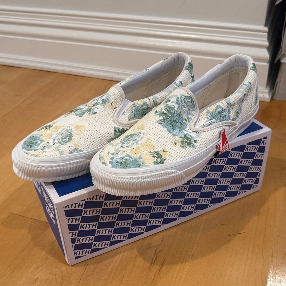Kith vans